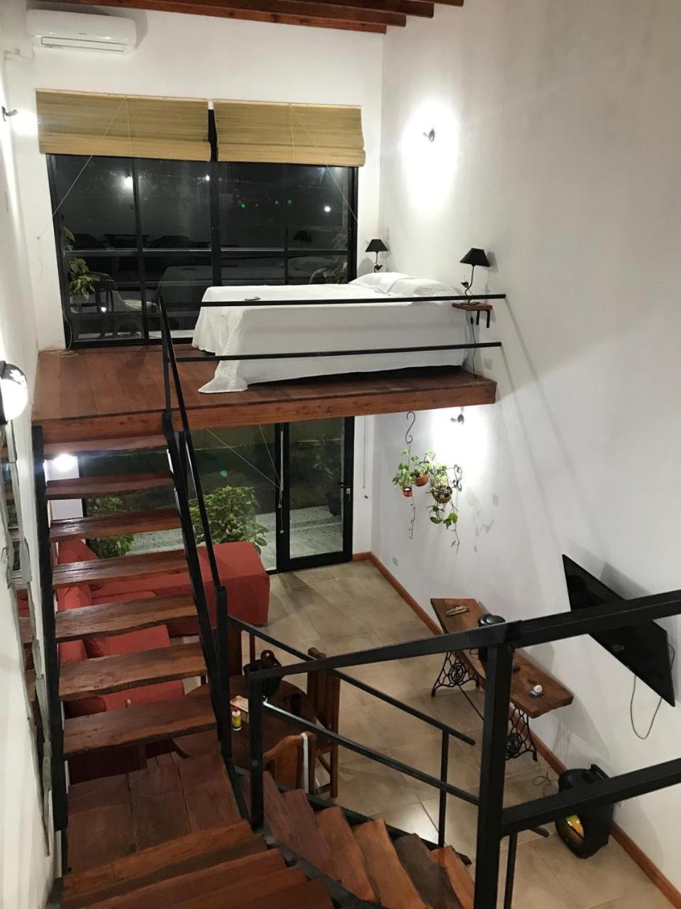 Saudades Del - Lofts Apartment Yapeyu